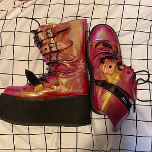 pink metallic demonias 💖